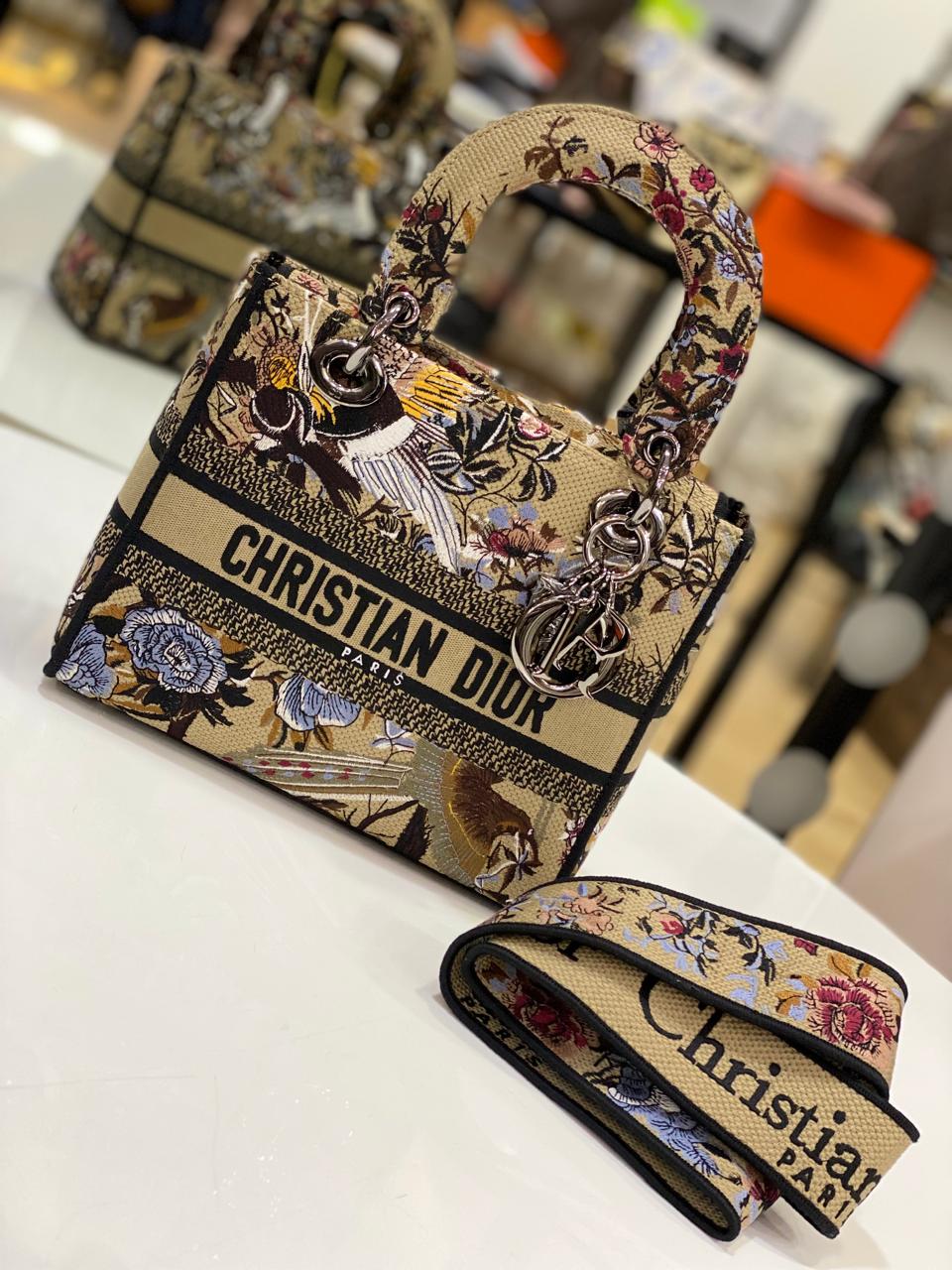 Dior