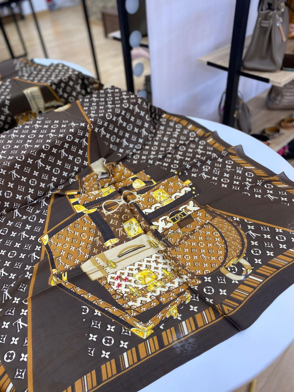 SCARF LV