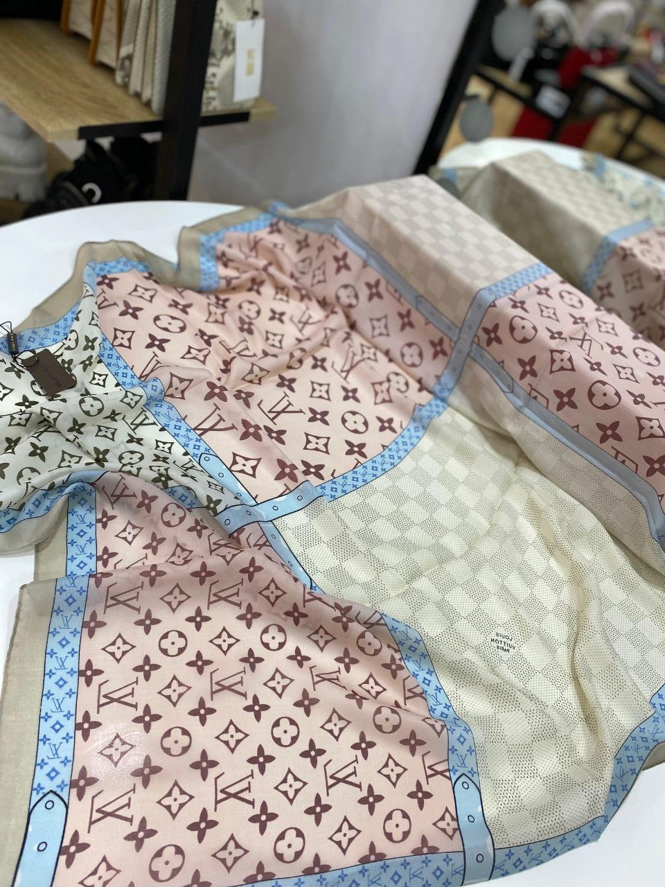 SCARF LV