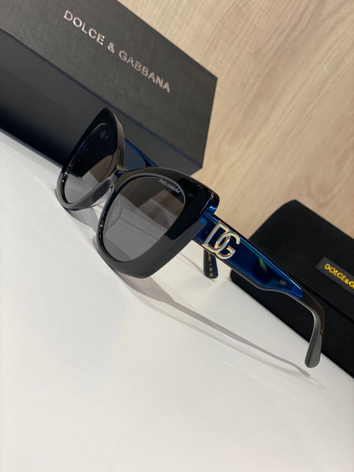 DOLCE & GABBANA