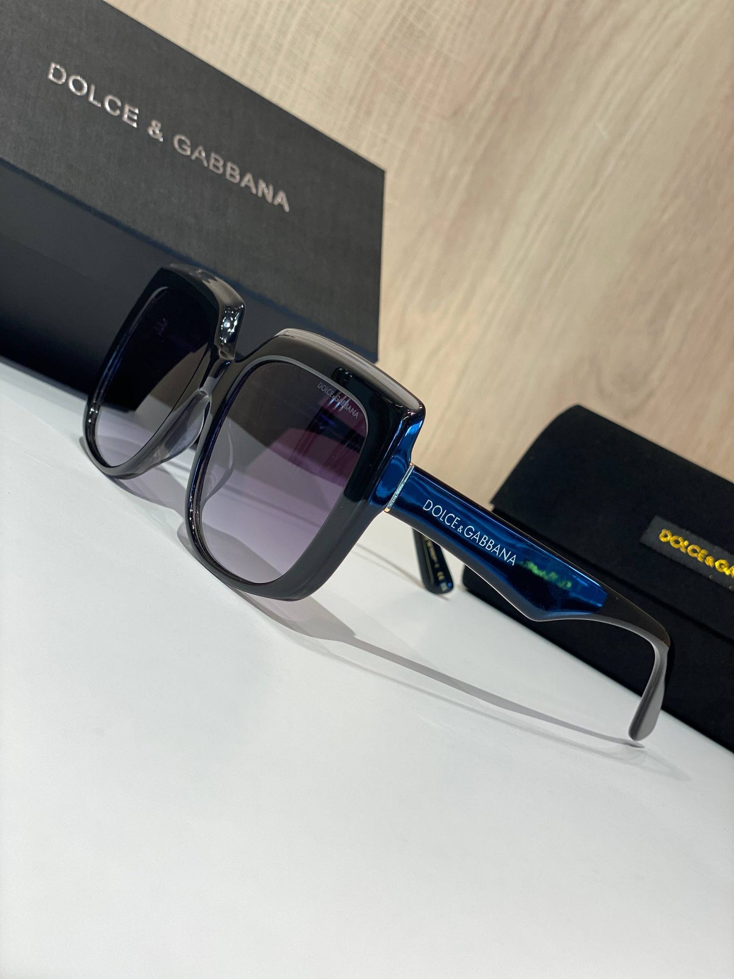 DOLCE & GABBANA