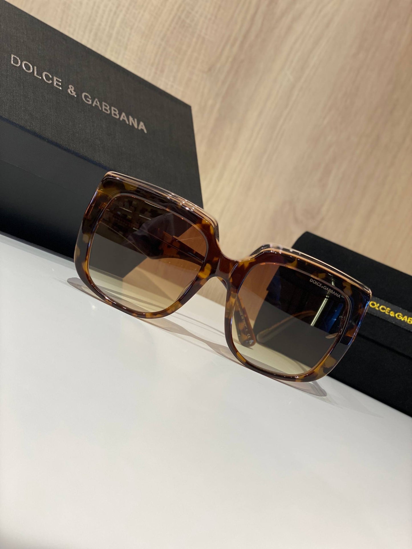 DOLCE & GABBANA