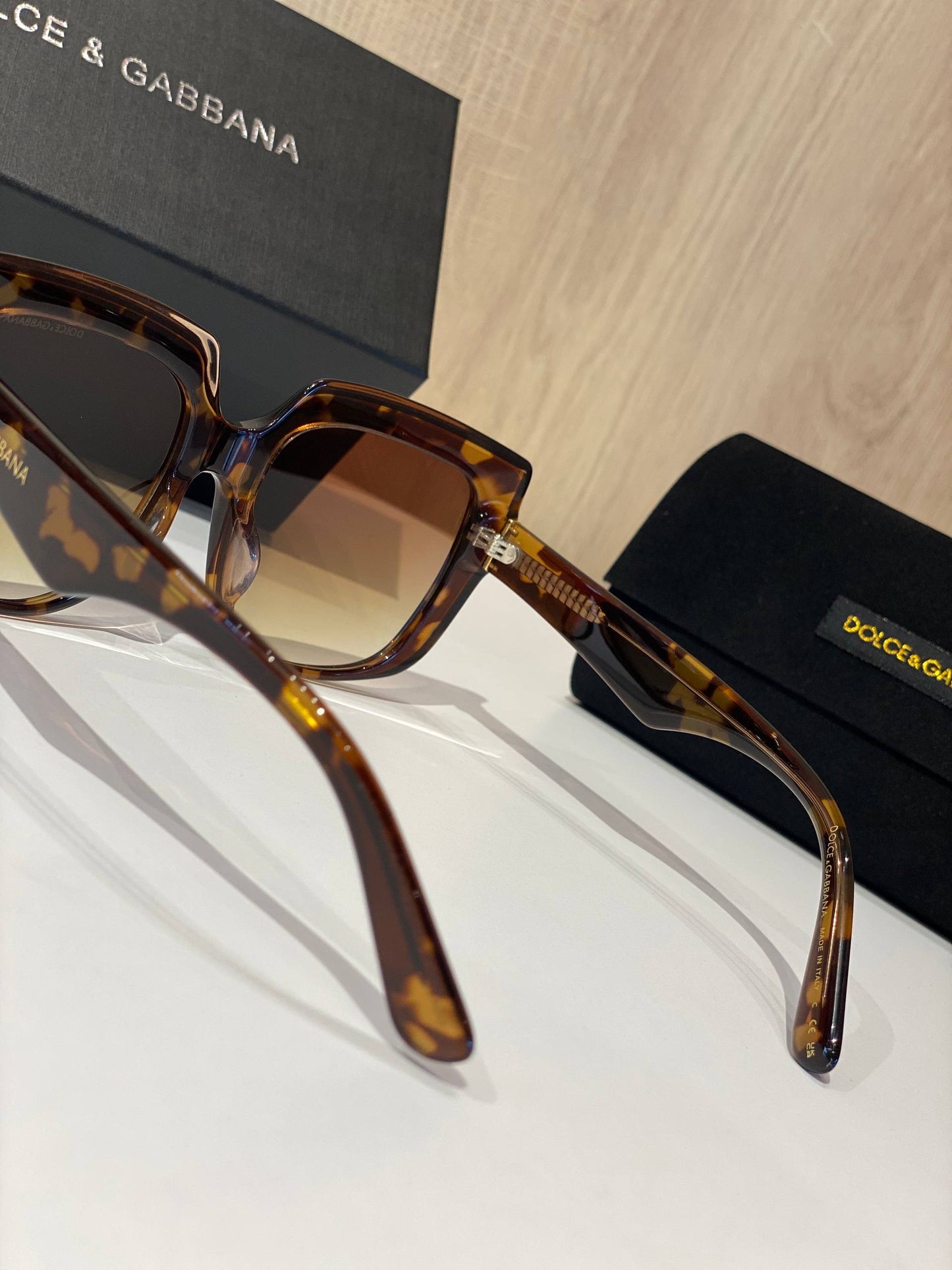 DOLCE & GABBANA
