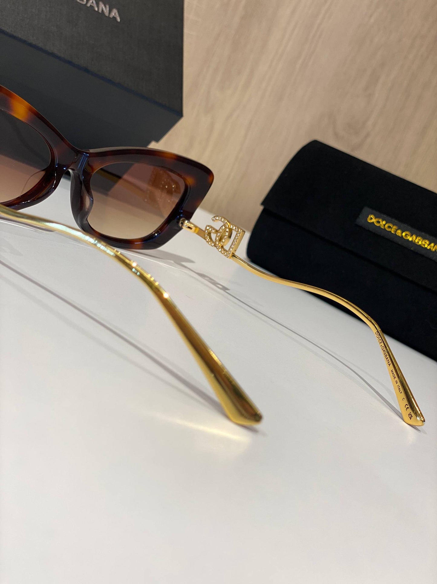 DOLCE & GABBANA