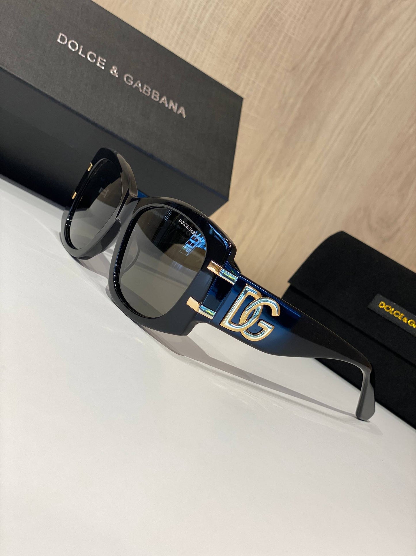 DOLCE & GABBANA