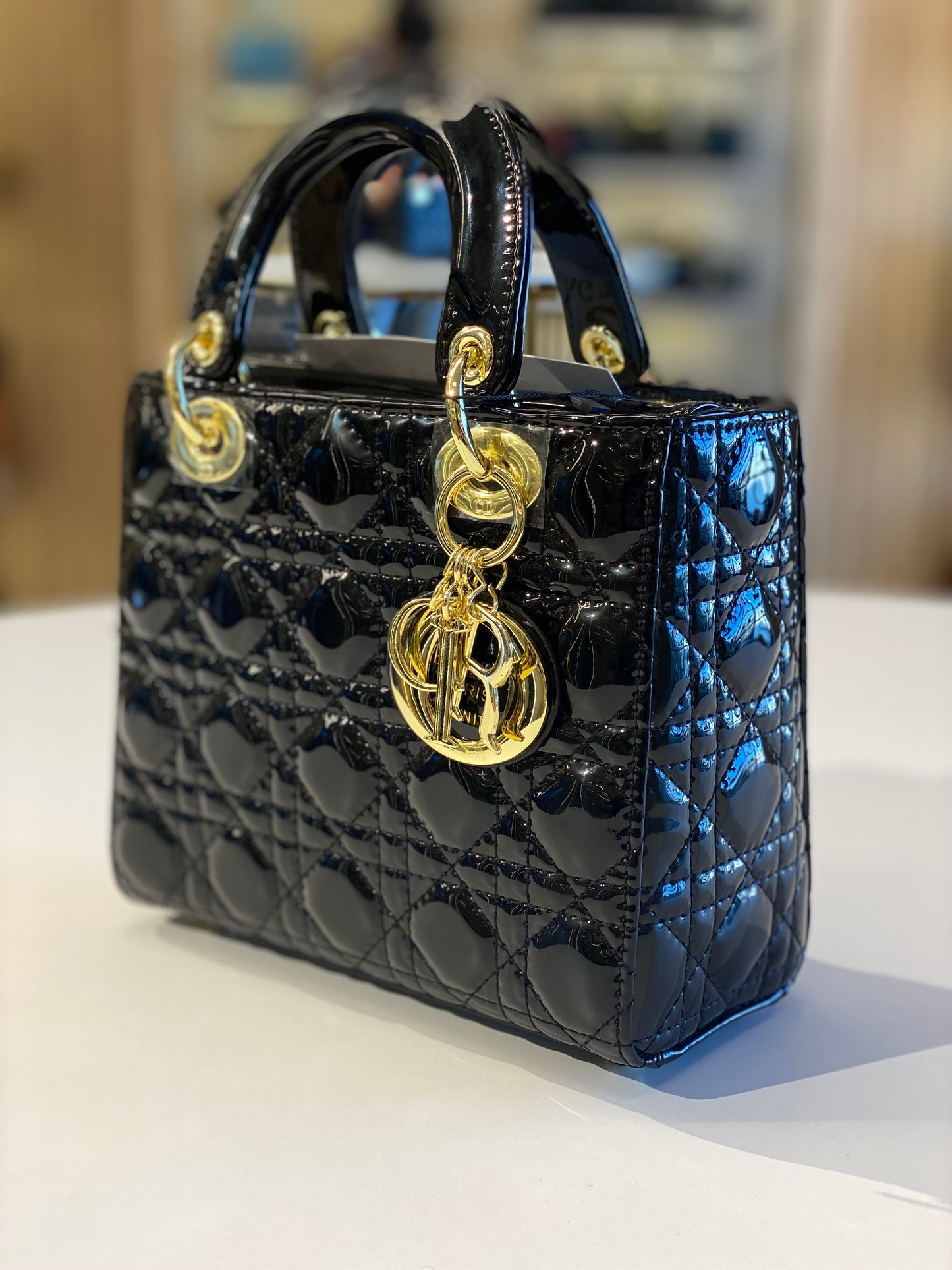 Dior
