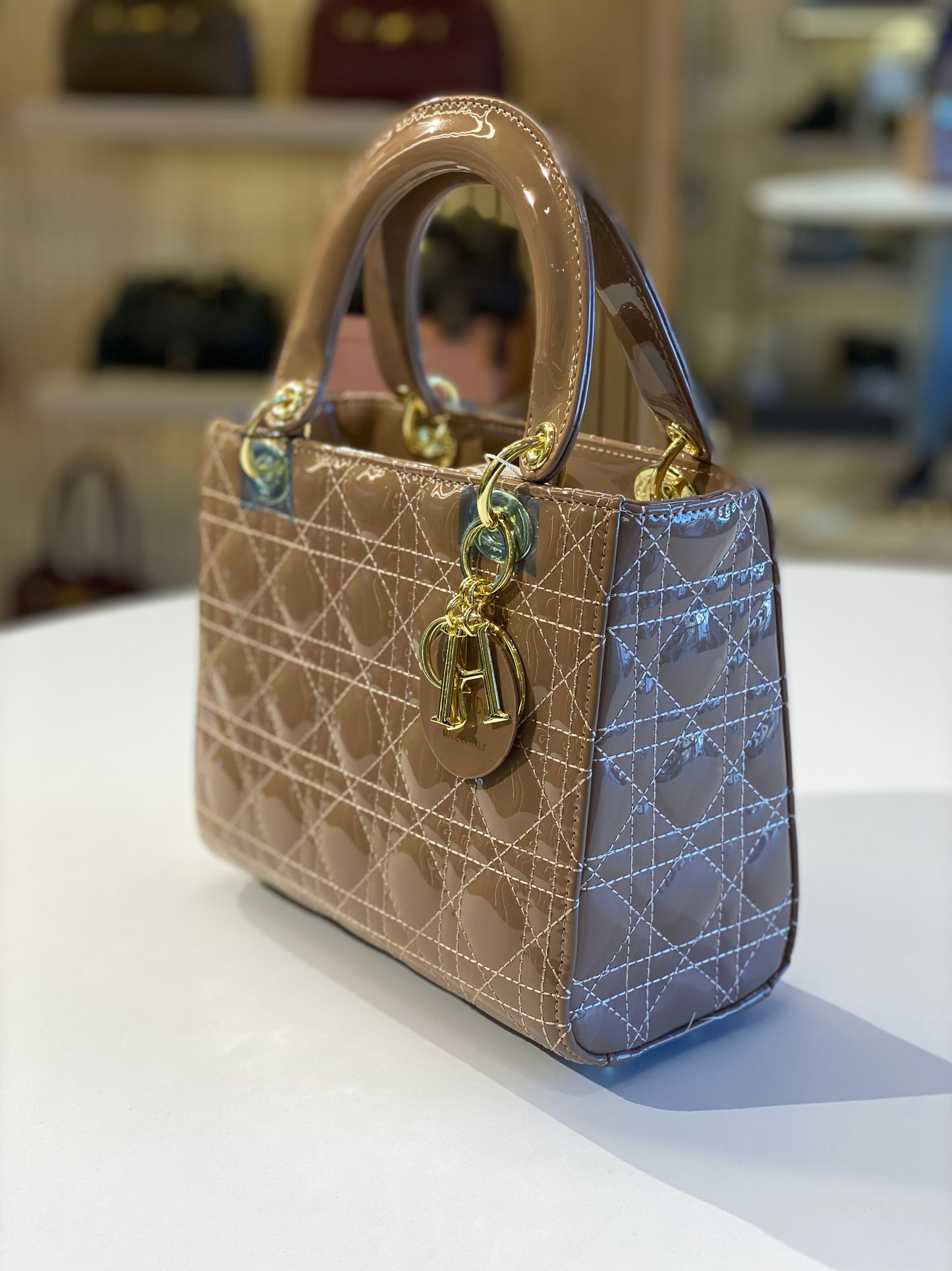 Dior