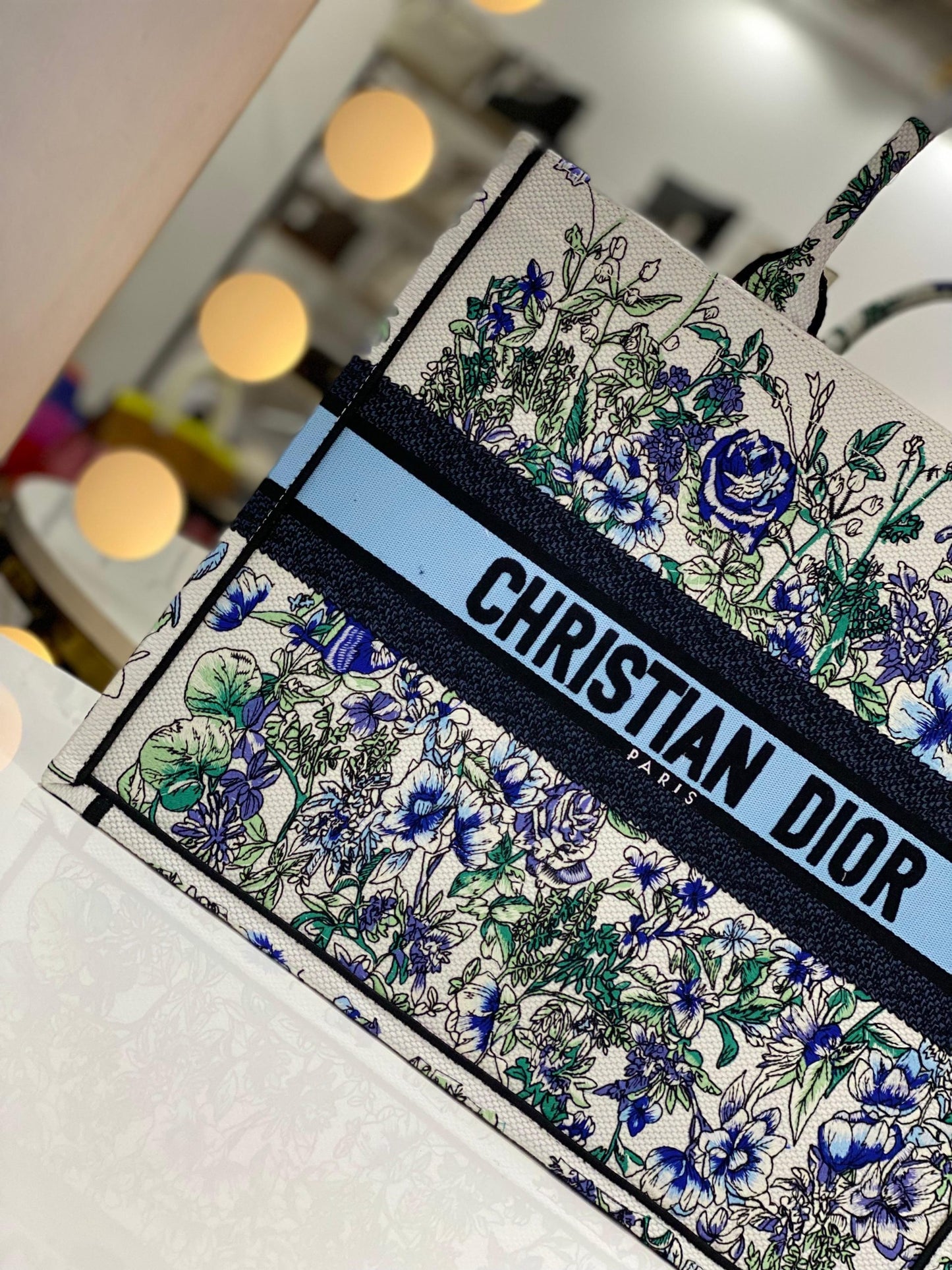 Dior