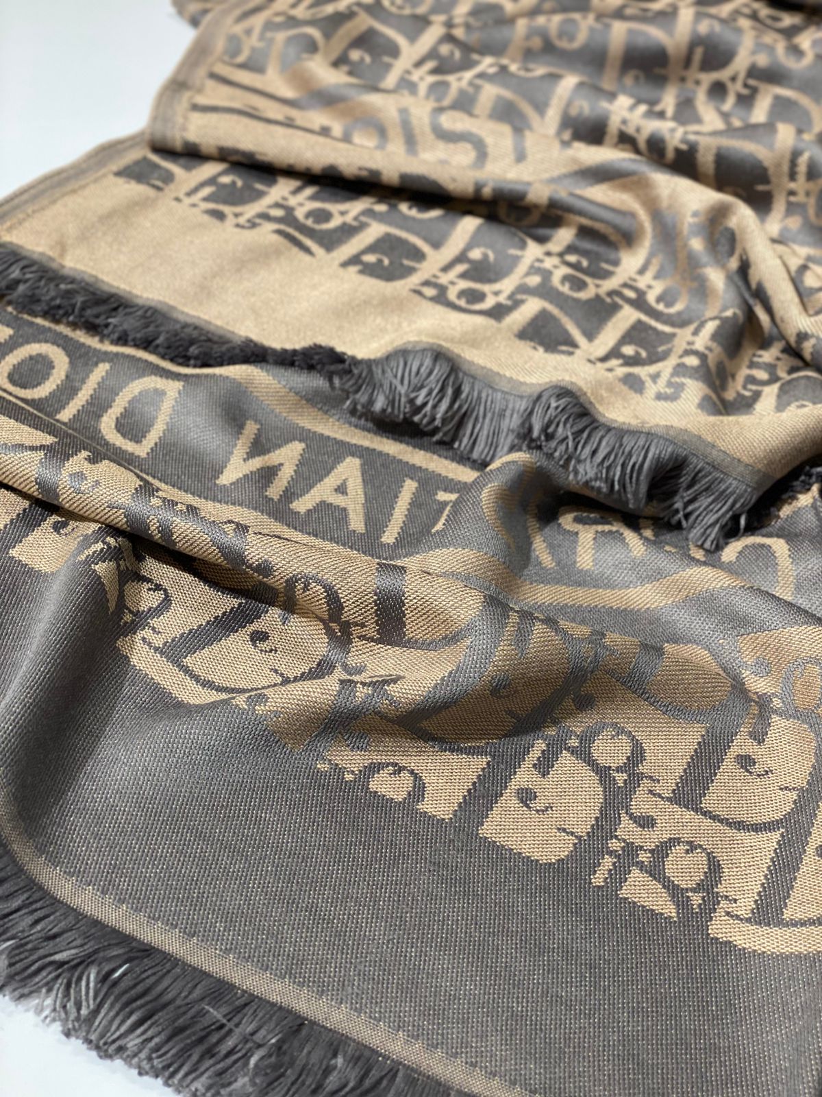 Dior scarf