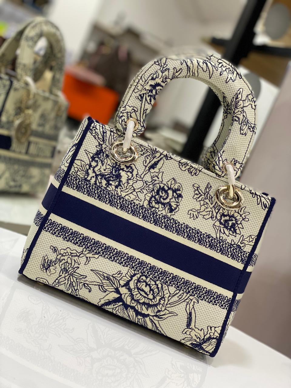 Dior