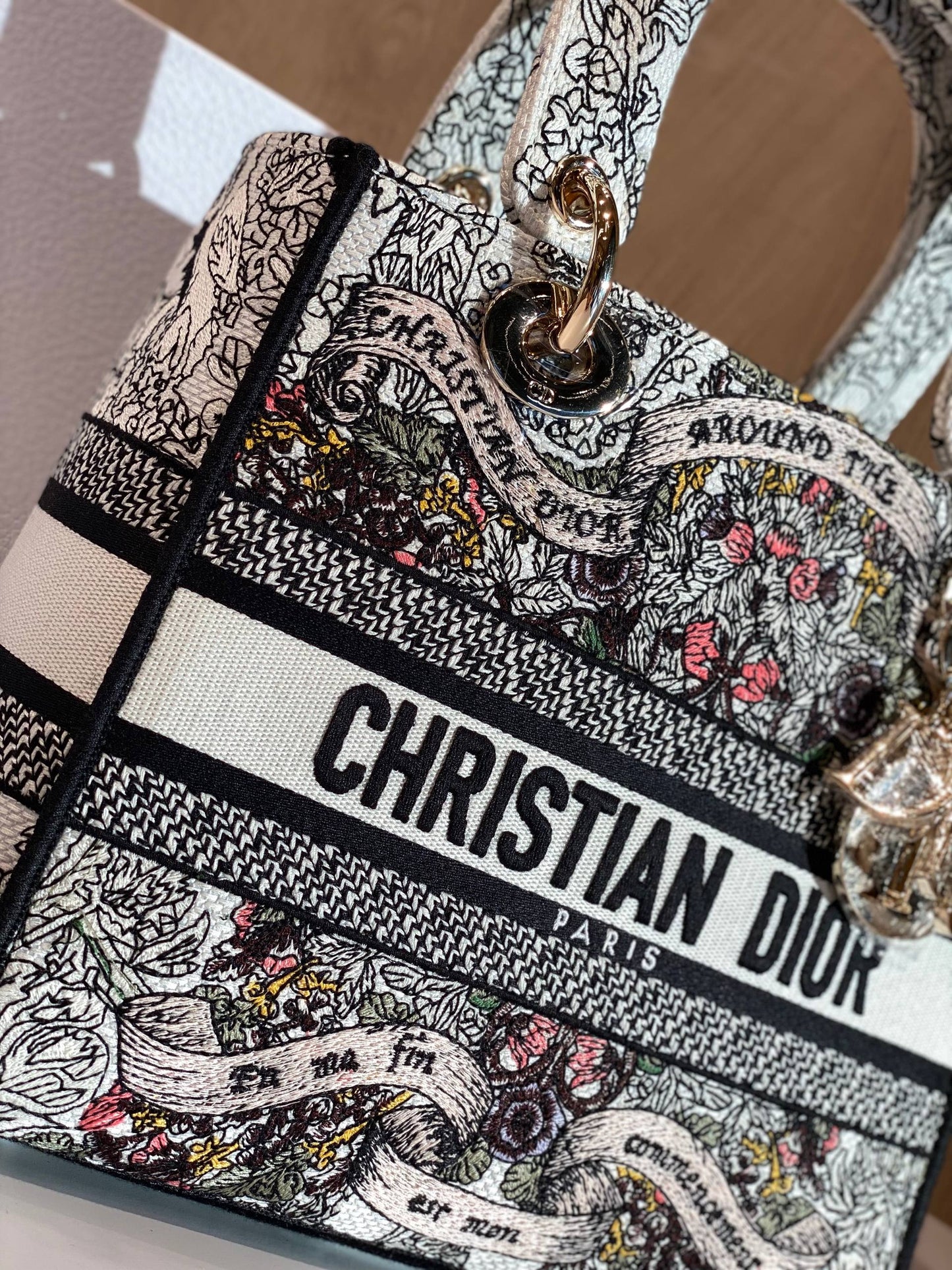 Dior