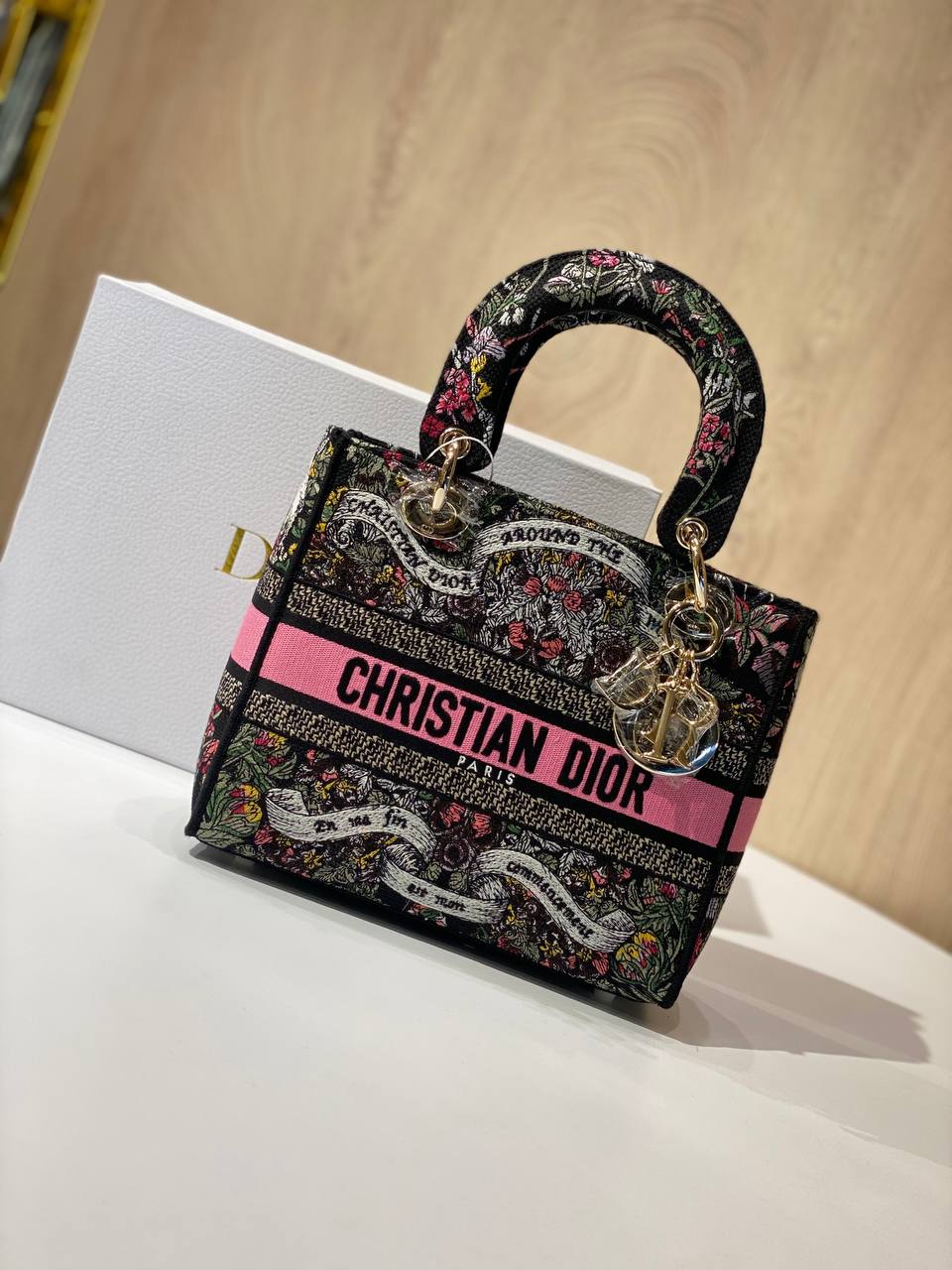 Dior