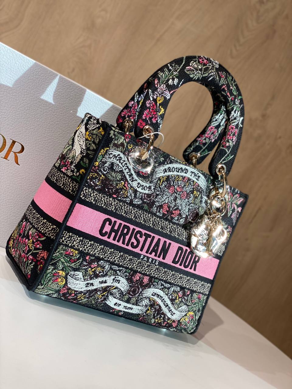 Dior