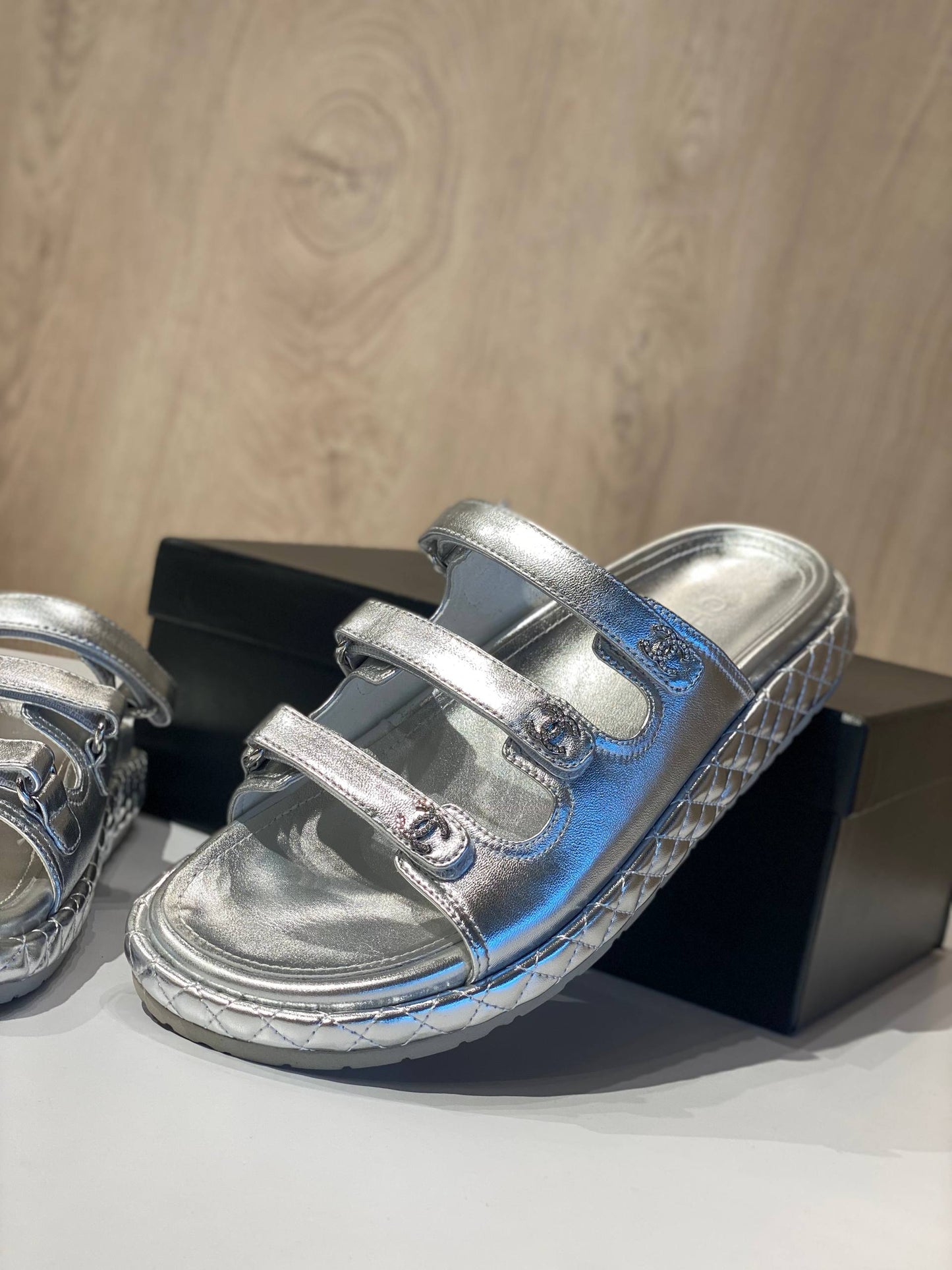 Slipper chanel