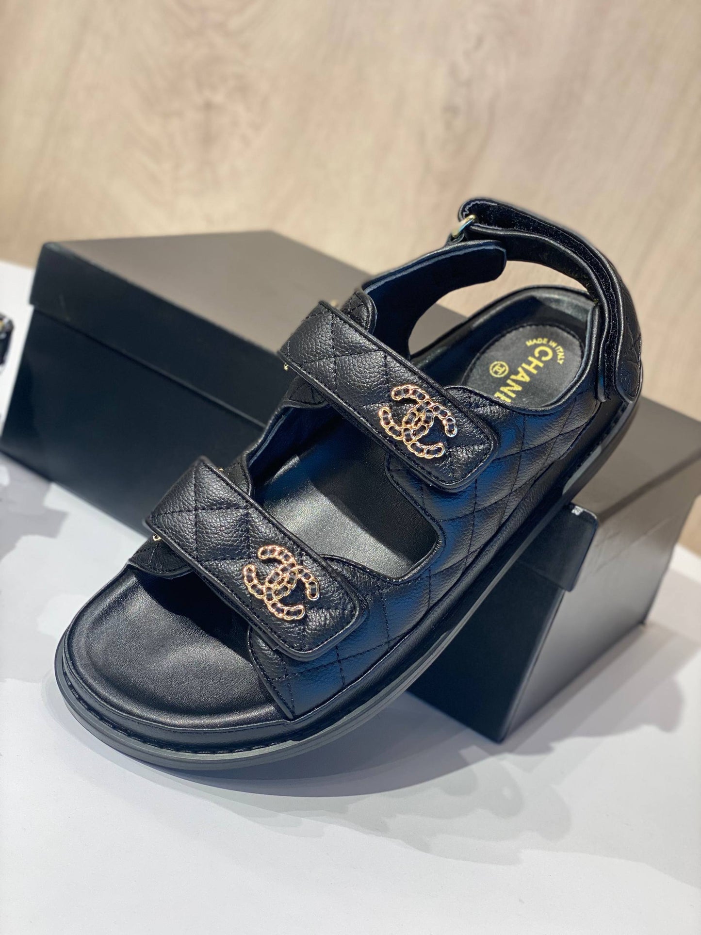 Slipper chanel