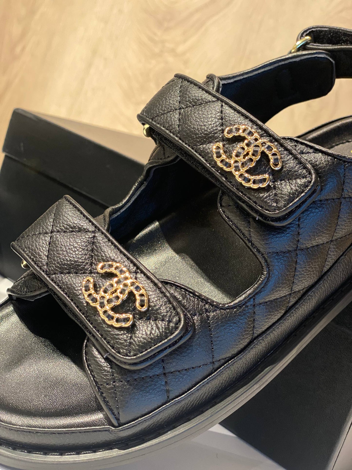 Slipper chanel