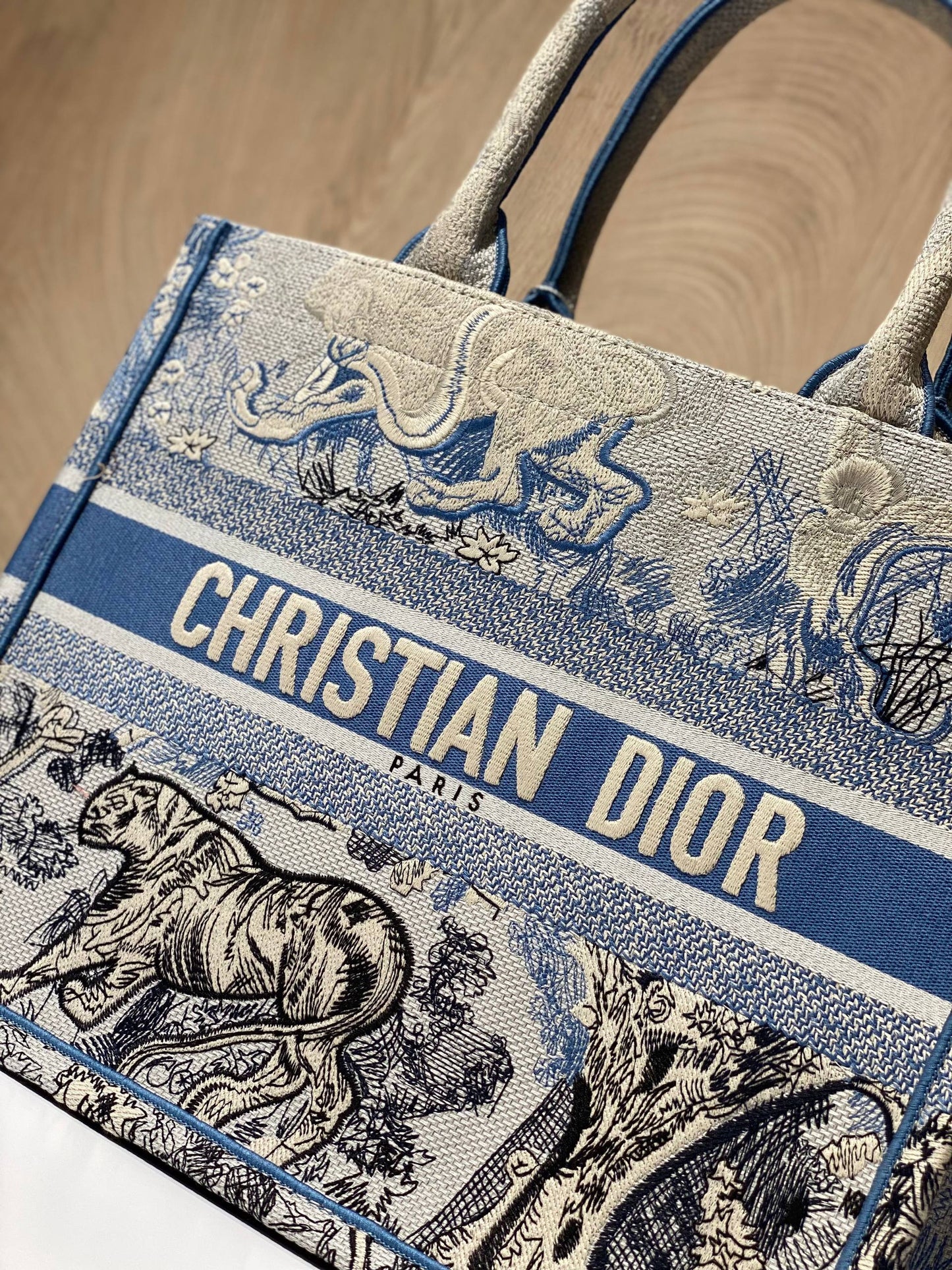 Dior