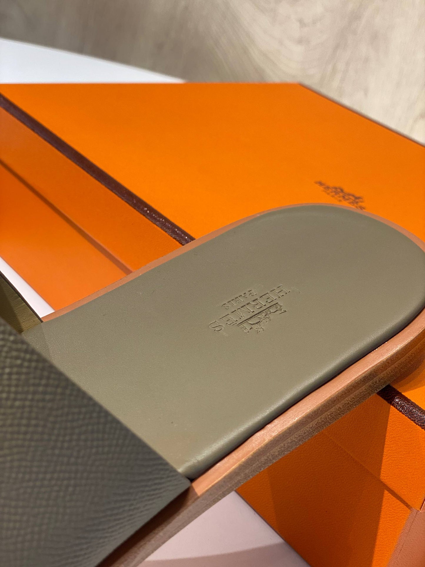 Hermes slipper