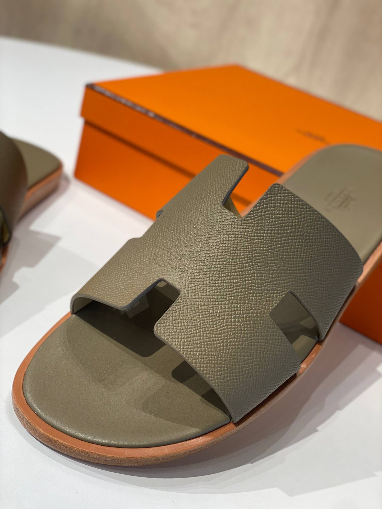 Hermes slipper