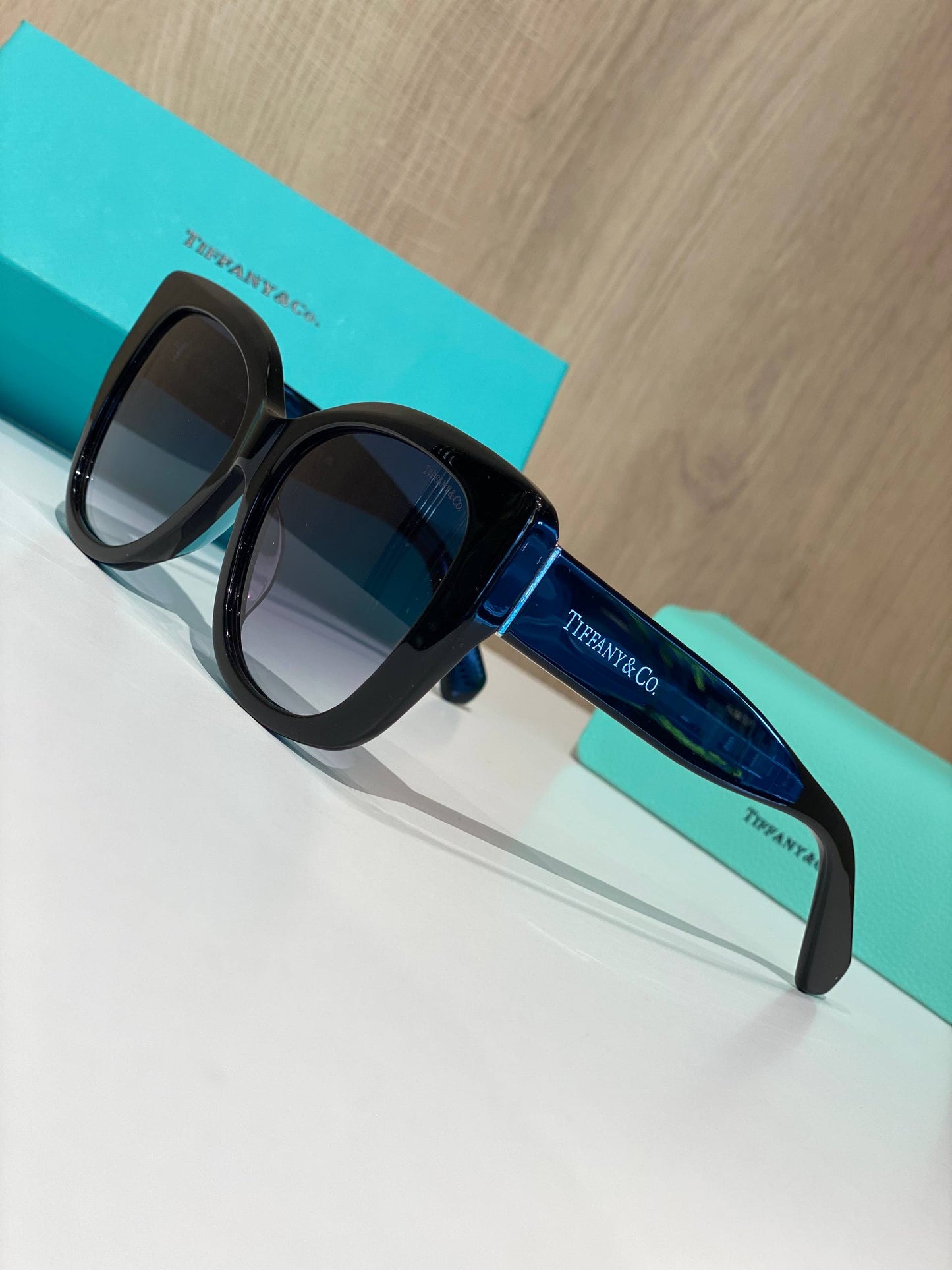 Tiffany & co.