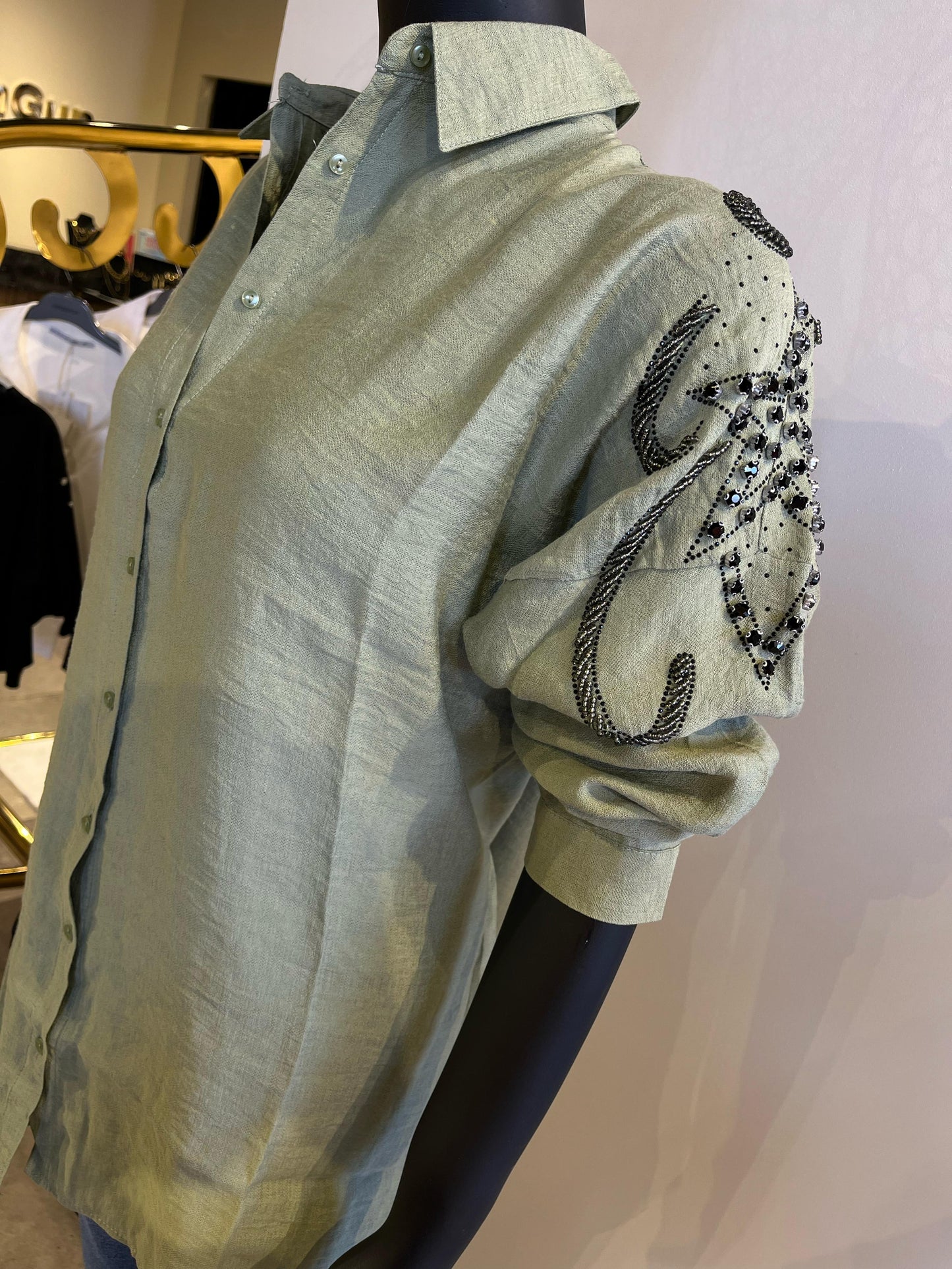 Chemise