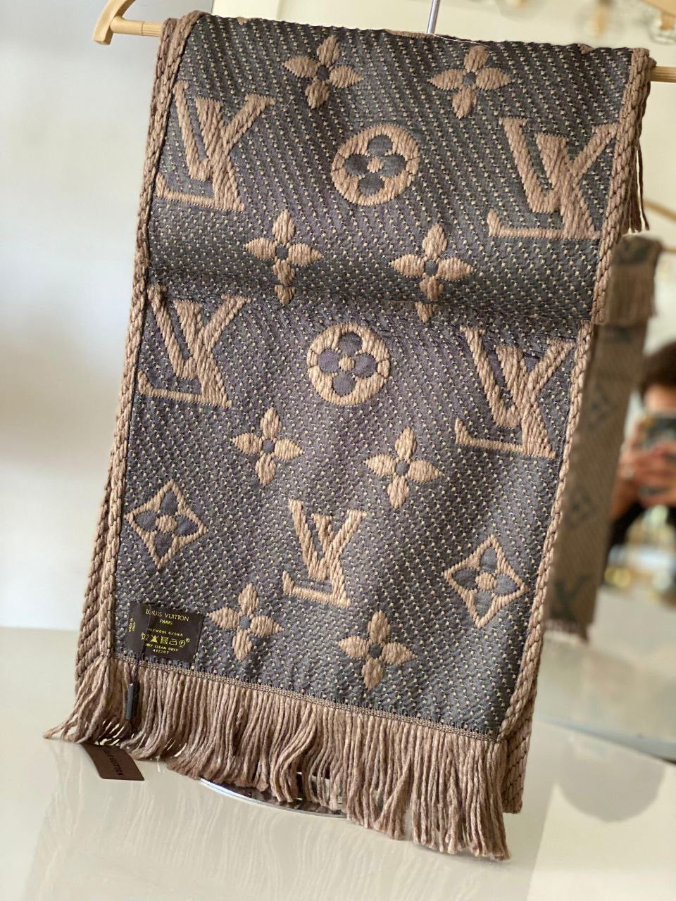 SCARF LV