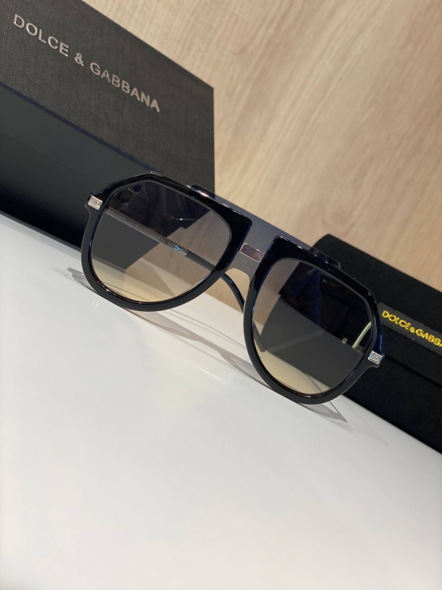 DOLCE & GABBANA