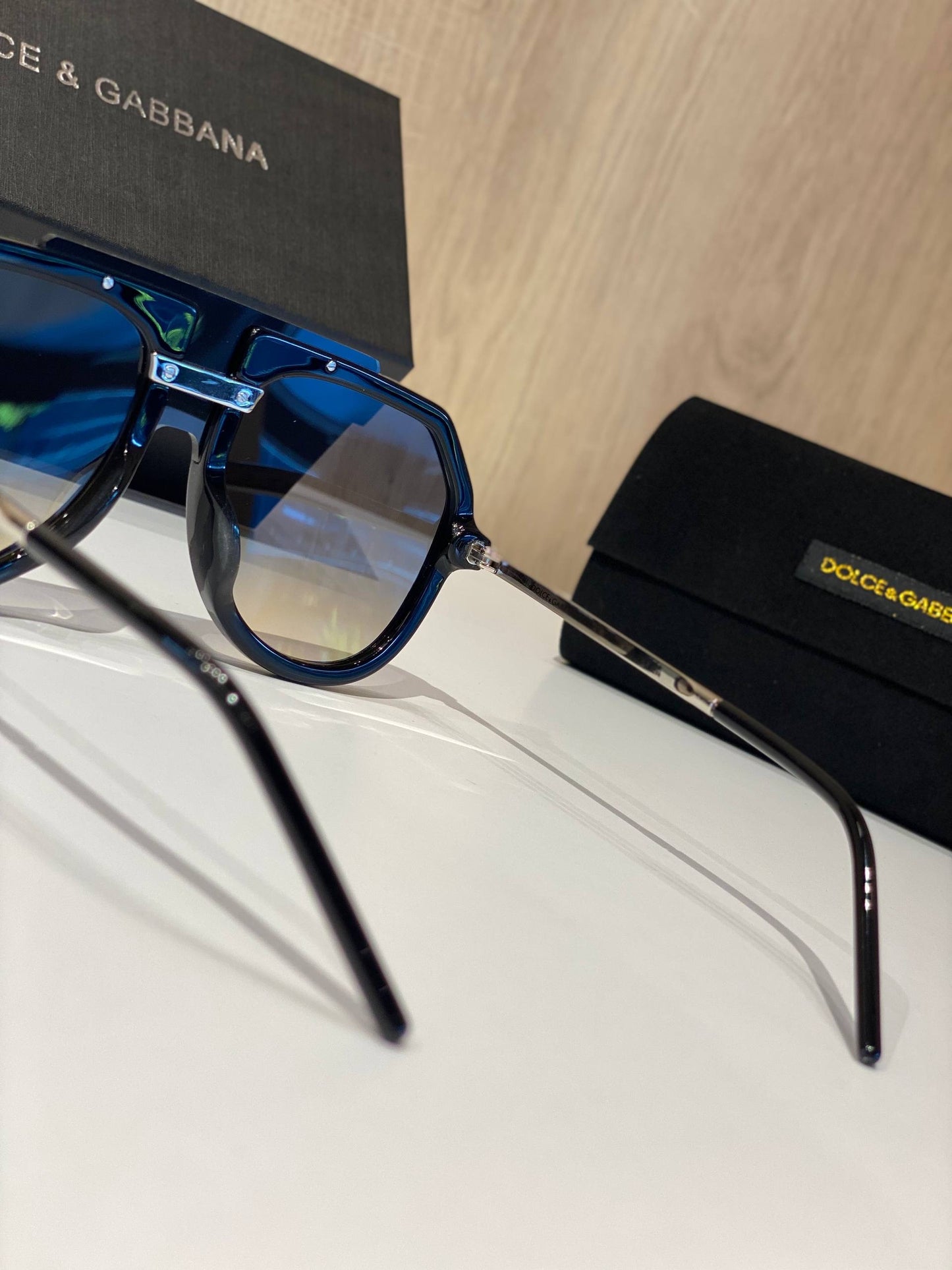 DOLCE & GABBANA