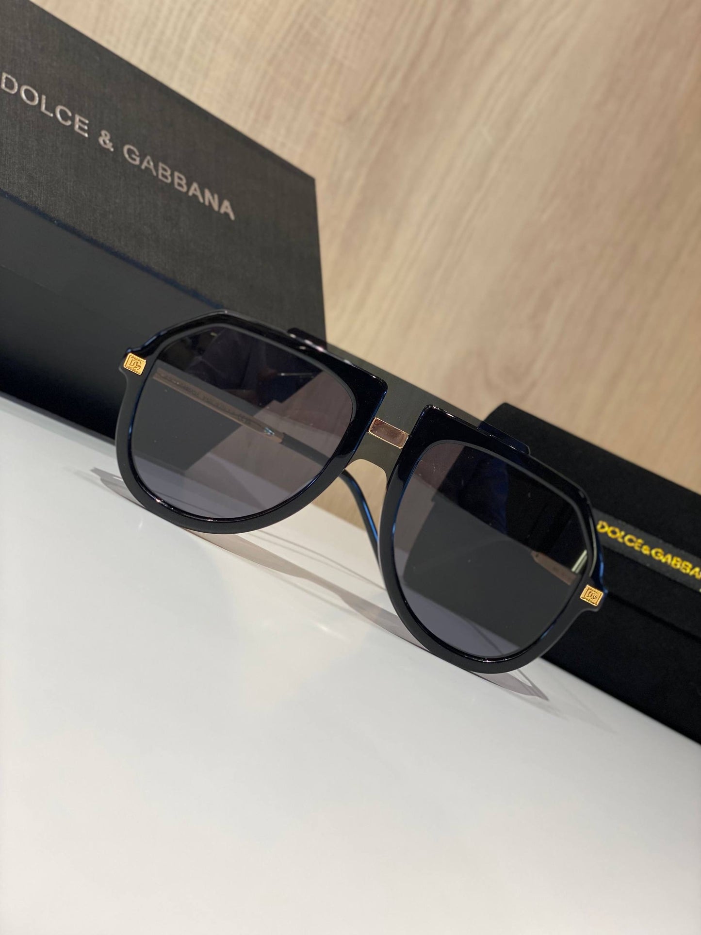 DOLCE & GABBANA