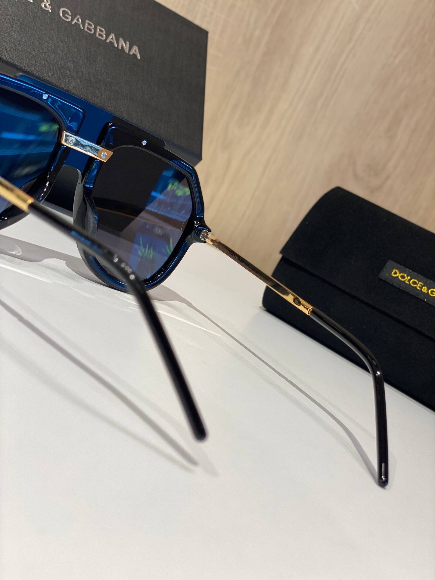 DOLCE & GABBANA