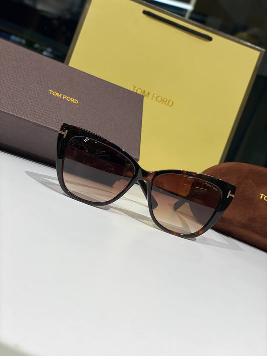 TOM FORD