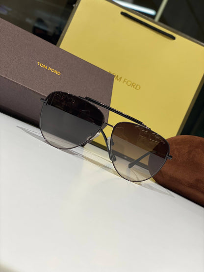 TOM FORD