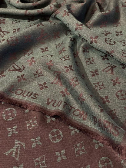 LV scarf