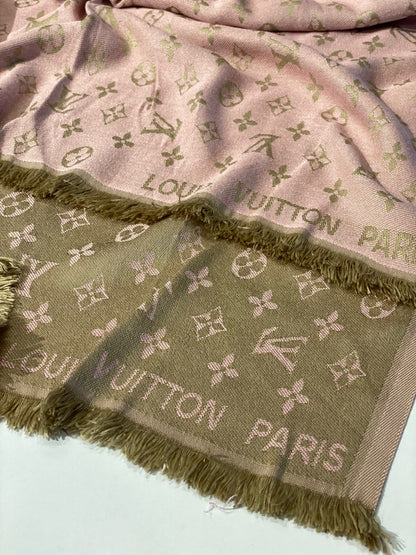 LV scarf