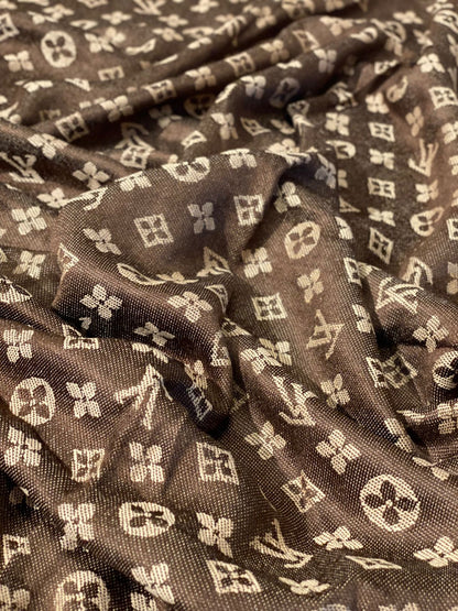 LV scarf