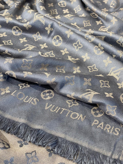 LV scarf