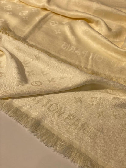 LV scarf