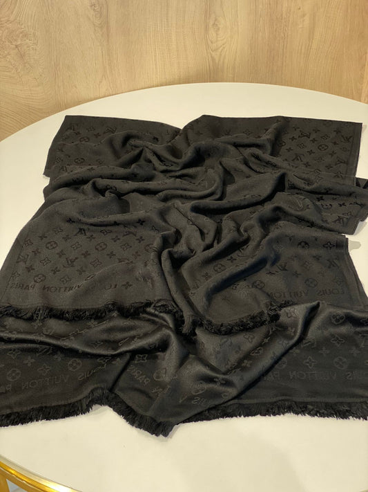 LV scarf