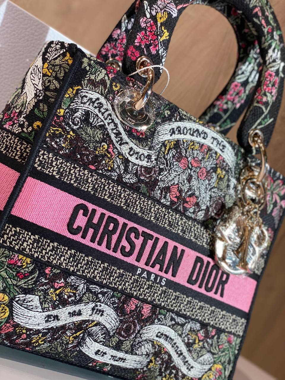 Dior