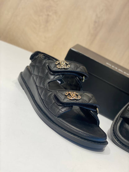 Slipper chanel