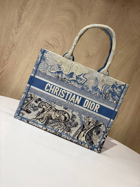 Dior