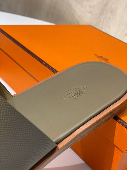 Hermes slipper