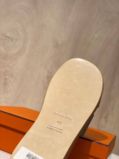 Hermes slipper