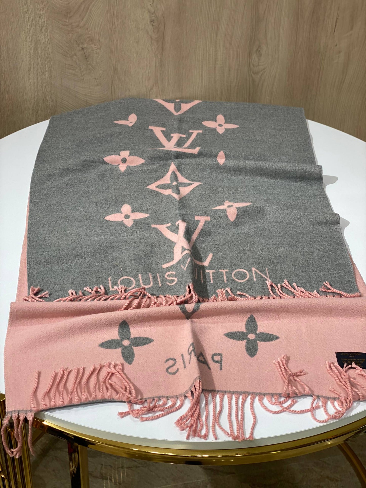 LV Scarf