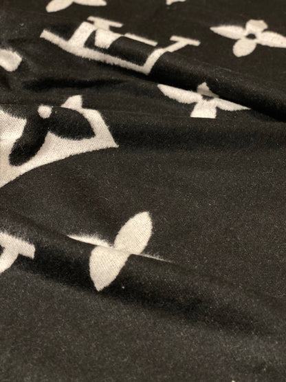 LV Scarf